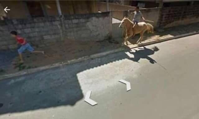 Странные кадры с сервиса Google Street View