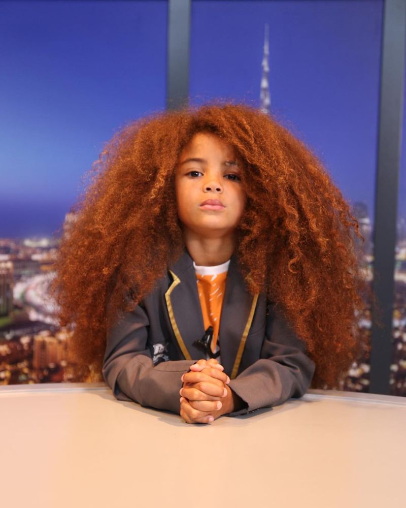 Благодаря невероятной копне волос 6-летний пацан зарабатывает деньги