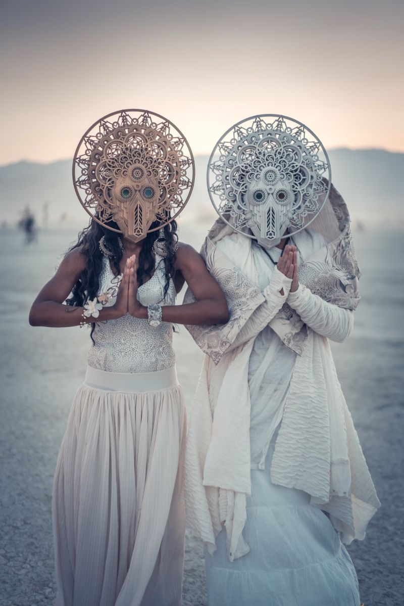 Свадьба с межгалактическими богами на фестивале Burning Man