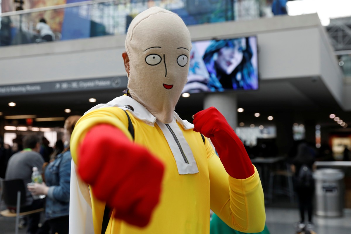 Яркие костюмы посетители New York Comic Con 2018