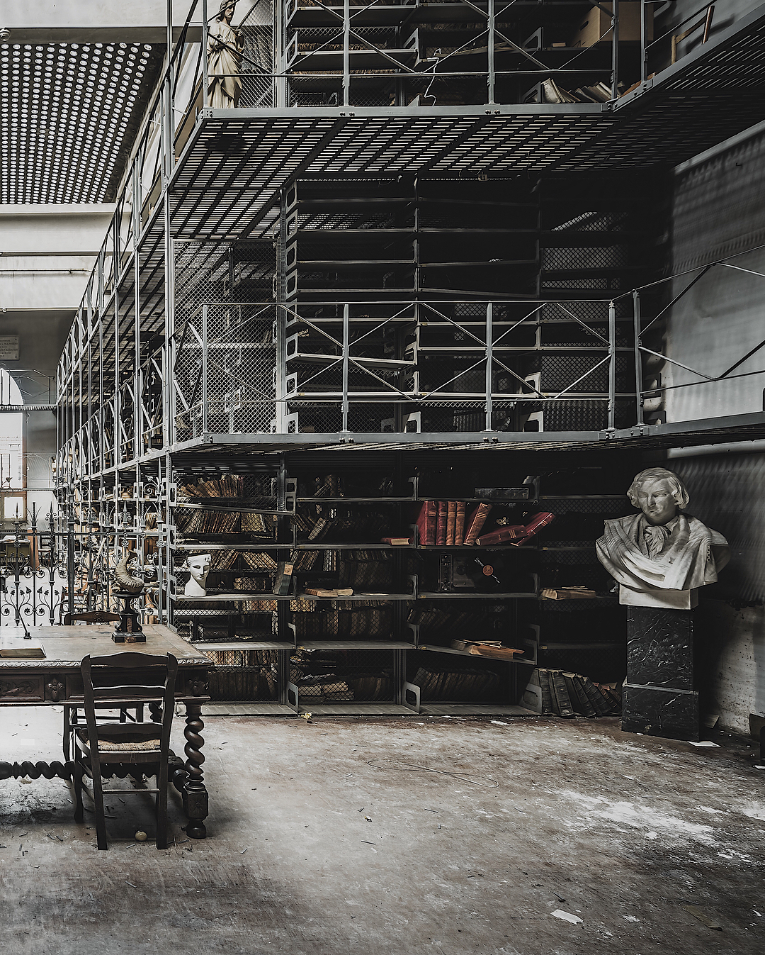 Заброшенные места в объективе Саймона Йонга