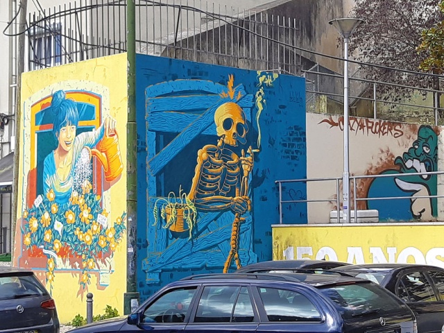 Стрит-арт и граффити на улицах Лиссабона
