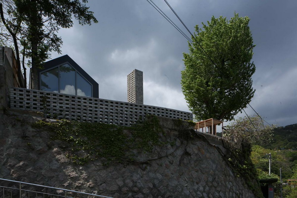 Старый дом превратили в современное жилище в Корее