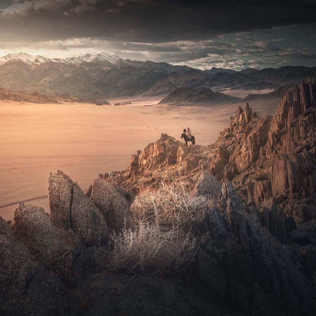Кочевые пейзажи Монголии на снимках Денниса Хеллвига