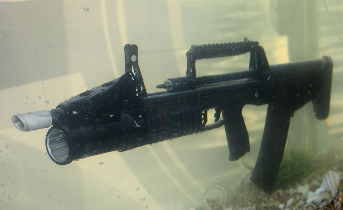 Оружие, которое стреляет под водой