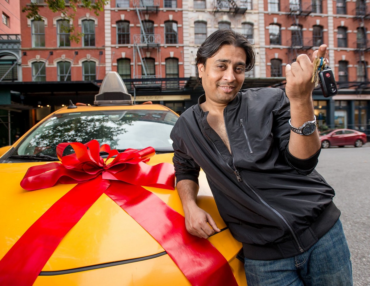 Благотворительный календарь с таксистами Нью-Йорка на 2019 год
