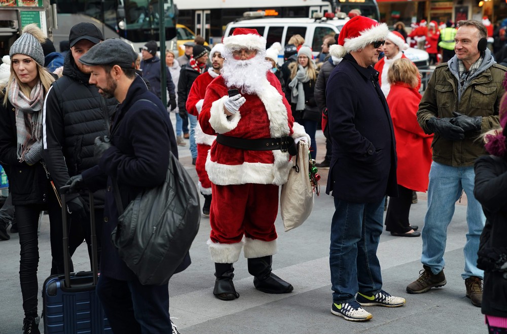 SantaCon 2018 в Лондоне, Париже, Сеуле, Нью-Йорке и других городах