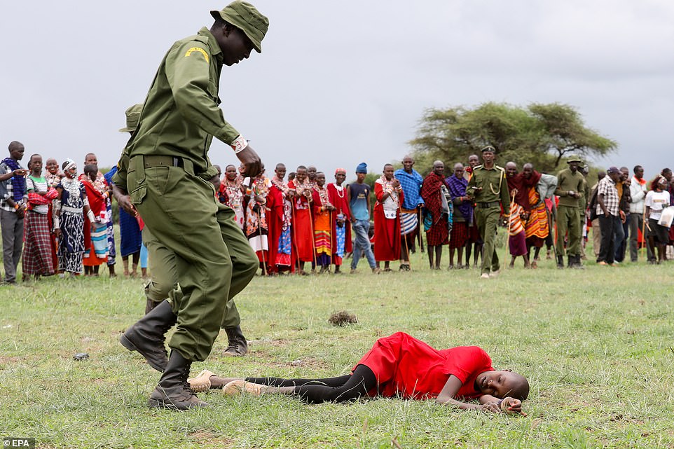Кенийские воины соревнуются на Масайской Олимпиаде 2018