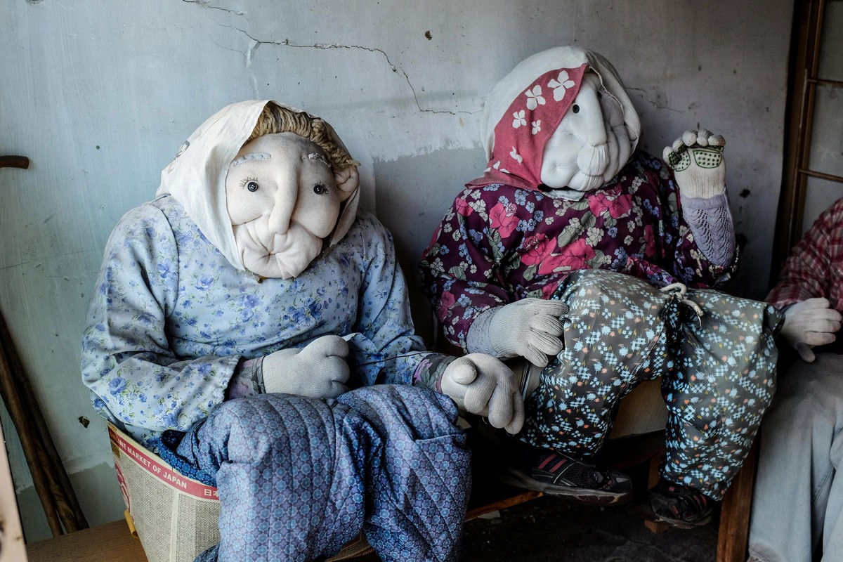 В японской деревне Нагоро кукол больше, чем людей