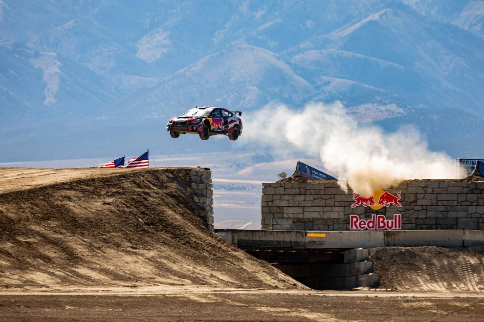 Лучшие экстремальные снимки от Red Bull 2018