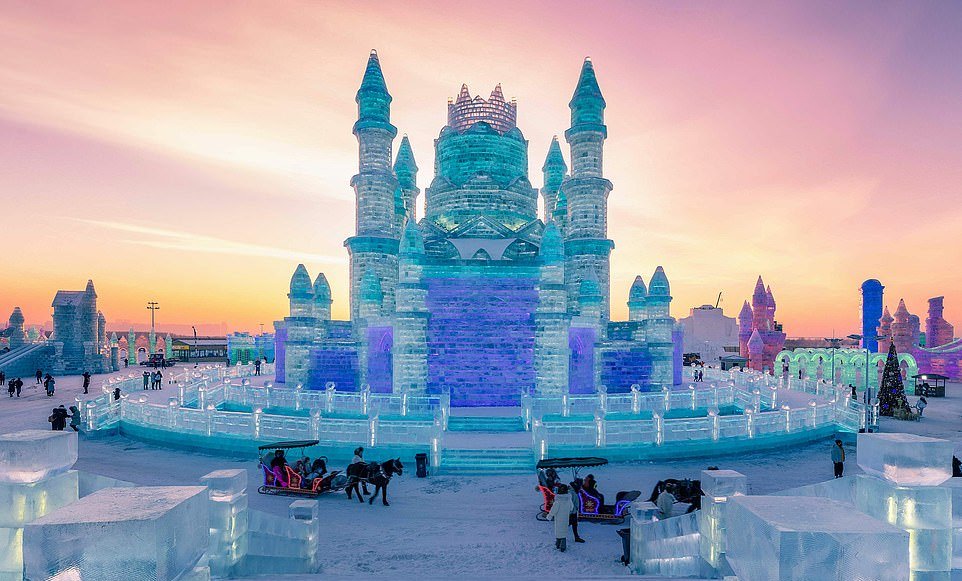 Ежегодный фестиваль снега и льда в Харбине 2019