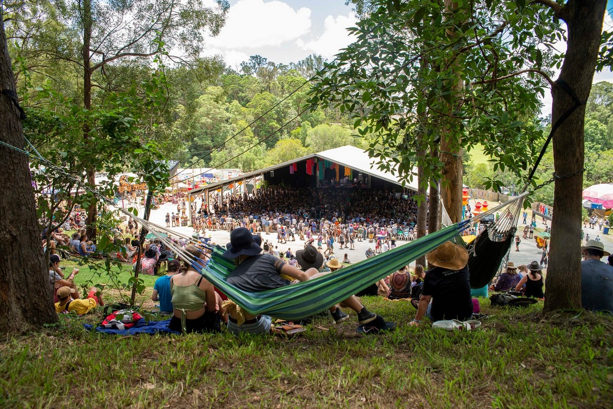 Яркий Woodford folk festival 2018-19 в Австралии