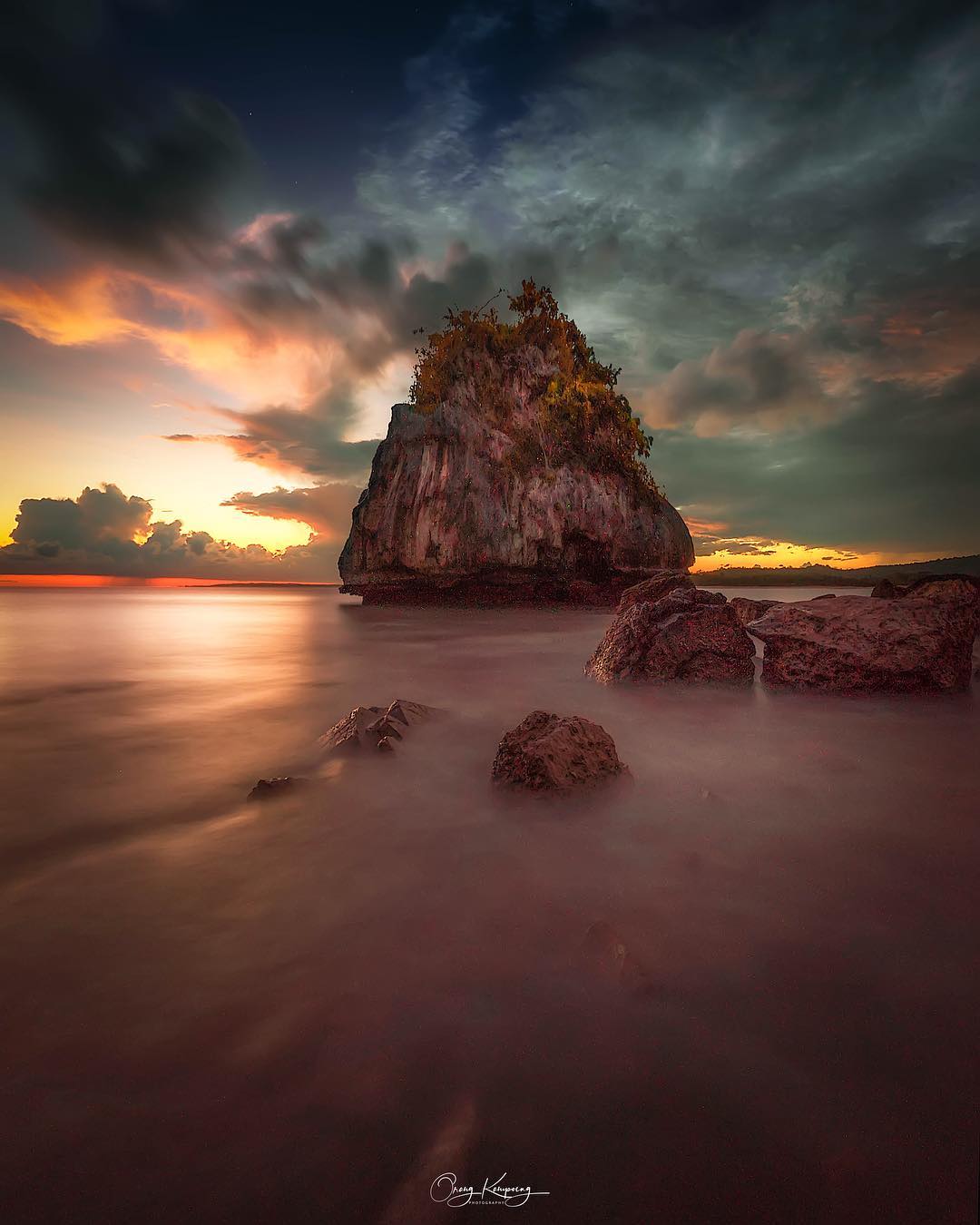 Потрясающие пейзажи Индонезии от Бойке Сиахаана