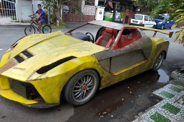 Житель Малайзии попытался сделать реплику Ferrari LaFerrari