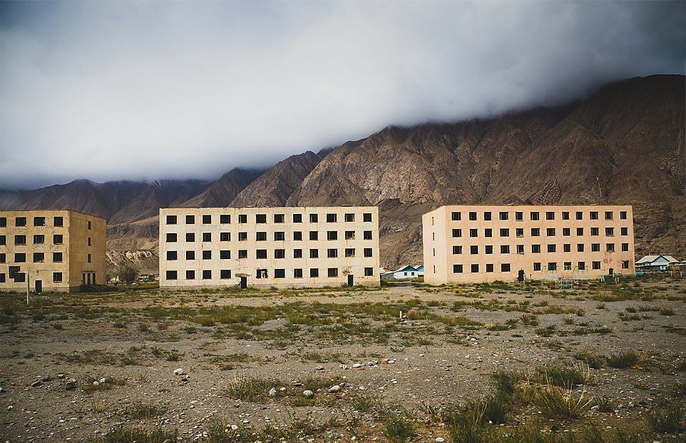 Заброшенные города Кыргызстана стали похожи на постапокалиптические пустоши
