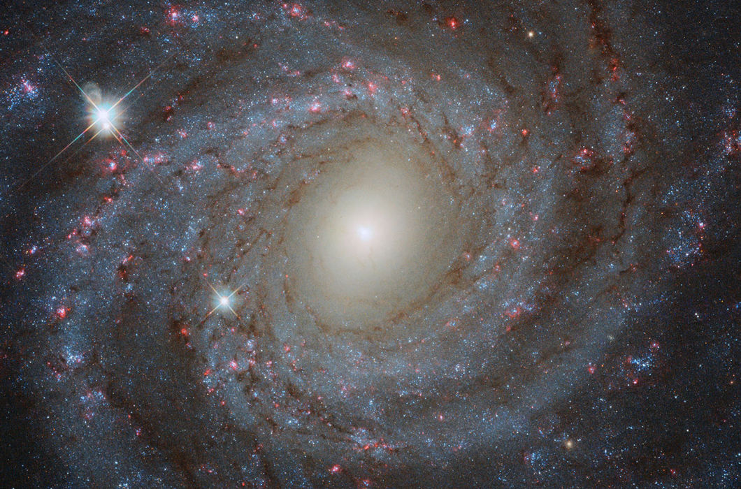 Лучшие снимки телескопа Хаббл за 2018 год