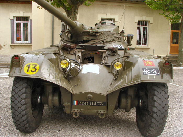 Французский разведывательный бронеавтомобиль
