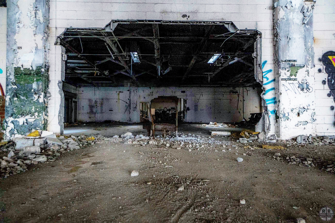 Заброшенный Детройт на снимках Кайла Бруки