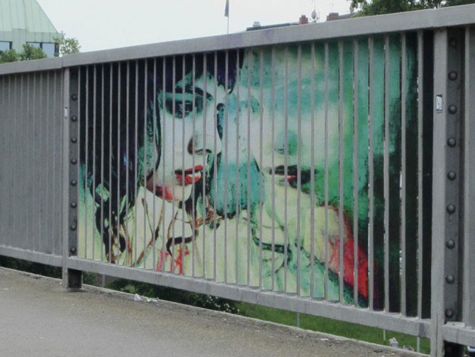 Стрит-арт на перилах в Германии