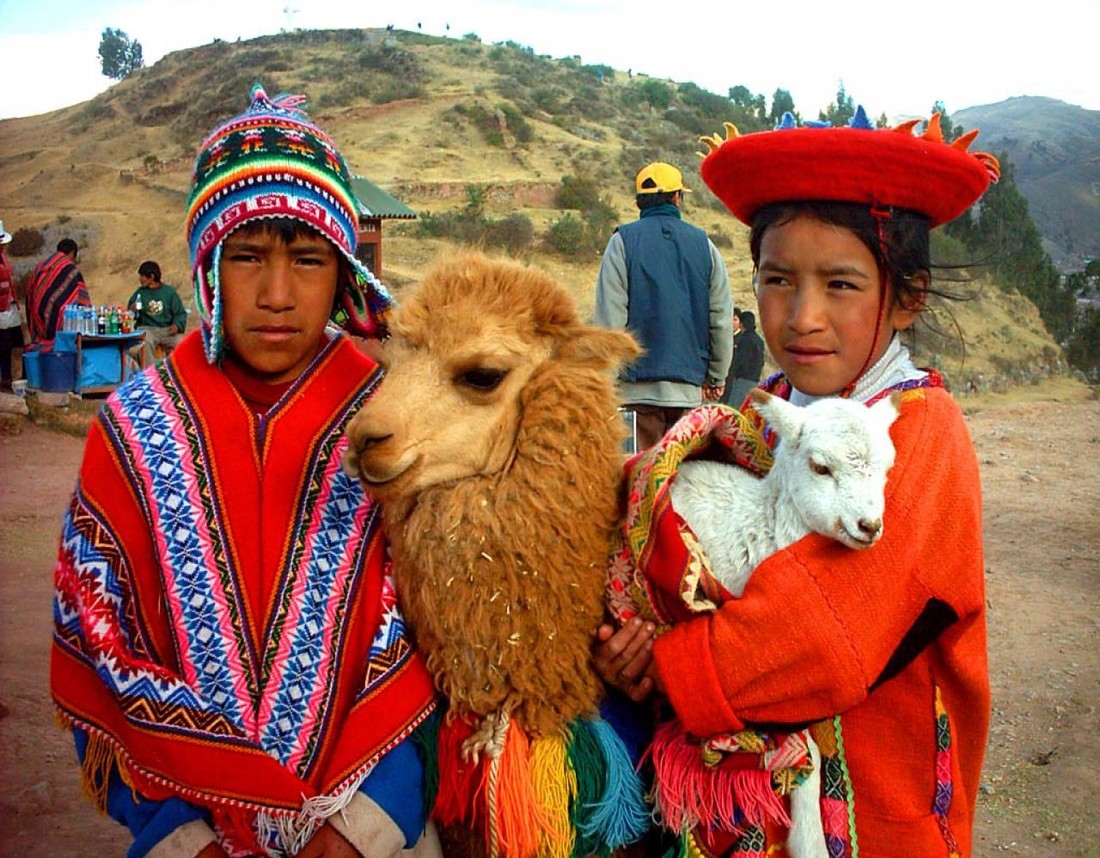 Быт в южной америке. Индейцы аймара. Индейцы кечуа в Перу. Кечуа народ Южной Америки. Народ Южной Америки индейцы кечуа.