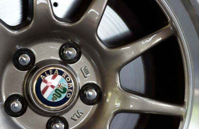 Молодожены восстановили Alfa Romeo GTV6