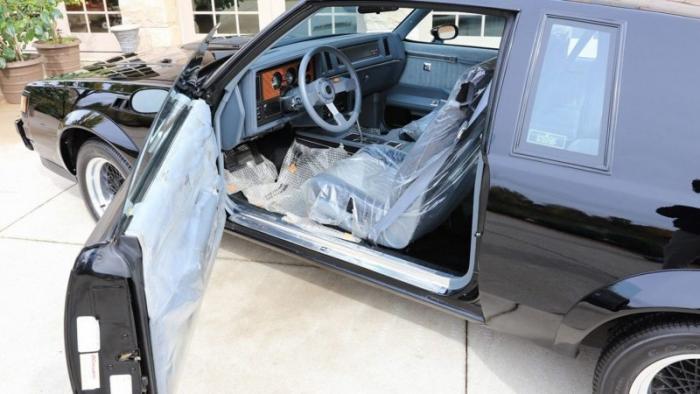 Культовый Buick GNX без пробега выставлен на аукцион