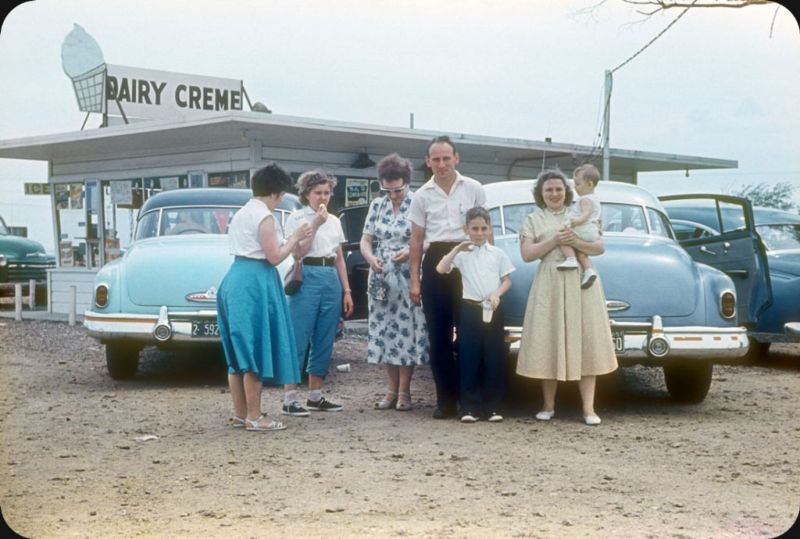Американцы и их стильные автомобили в 50-е годы