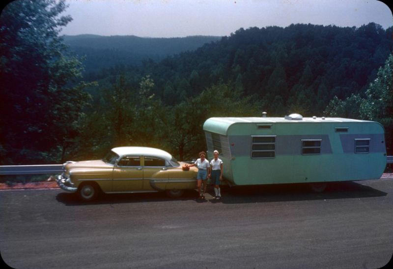 Американцы и их стильные автомобили в 50-е годы