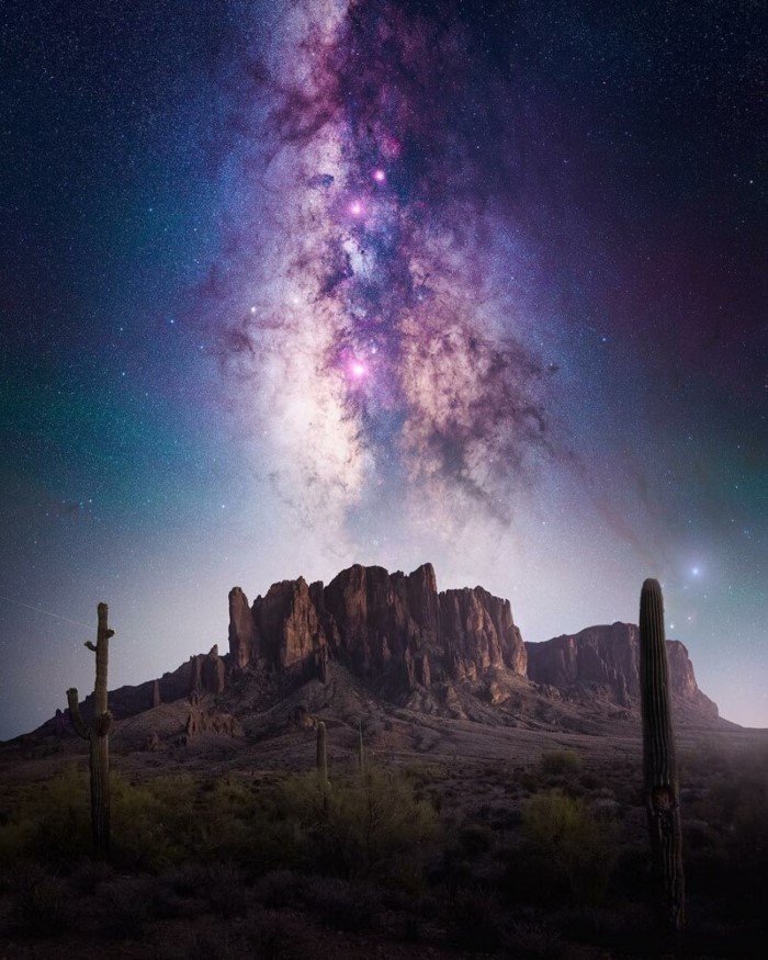 Фотограф превращает обычные ночные пейзажи в инопланетные