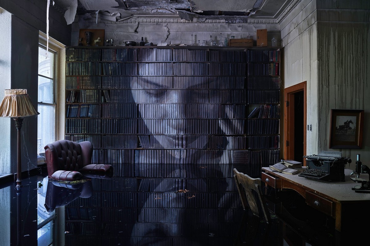 Художник превратил заброшенный особняк в уникальный арт-объект