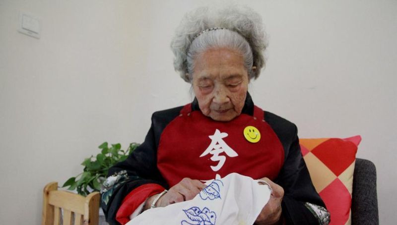 98-летняя китаянка удивила секретом долголетия