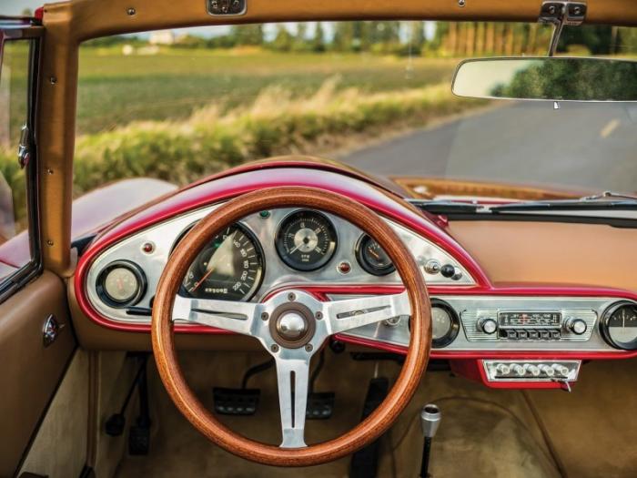 Plymouth Asimmetrica Roadster 1961 – жуть с откидным верхом