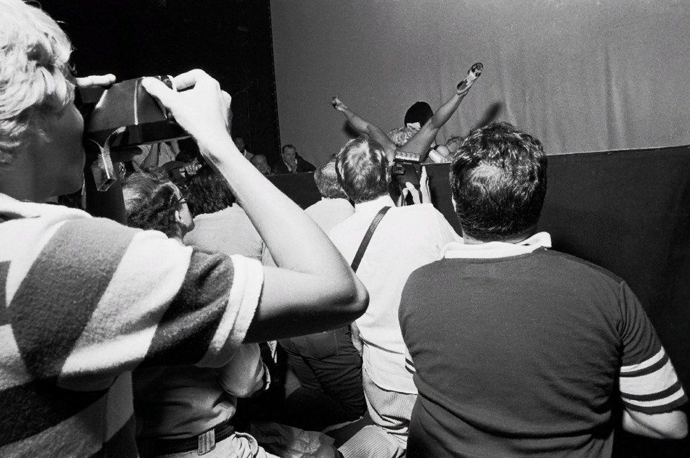 Стриптиз-клубы Чикаго 70-х годов на фото Майкла Абрамсона