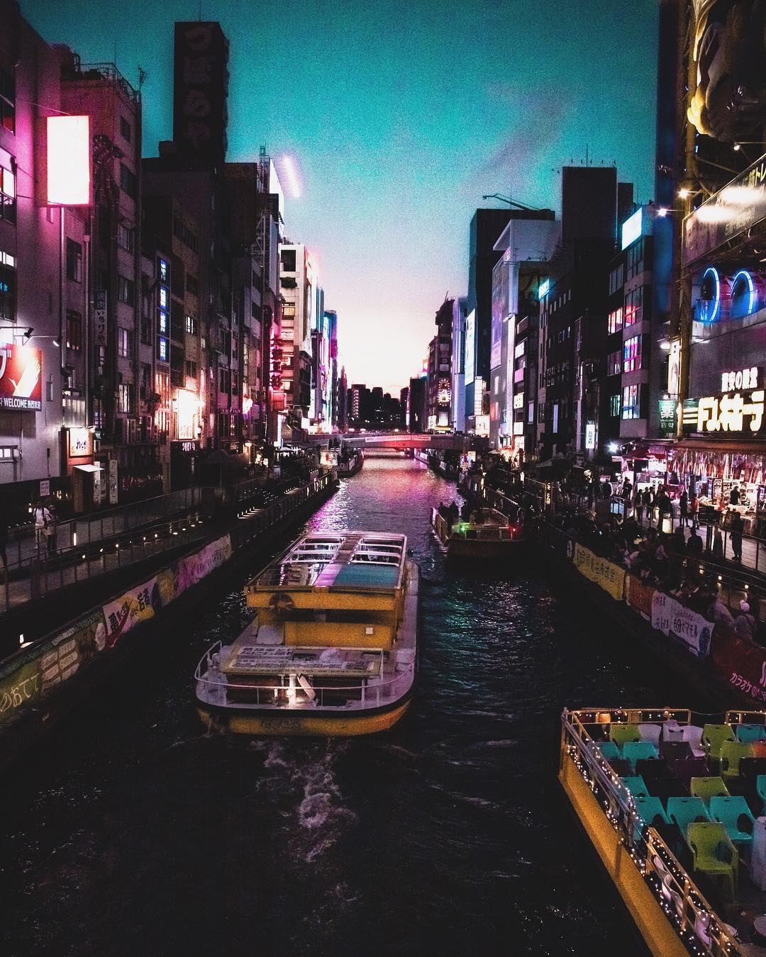 Огни улиц Японии на снимках Оми Ким