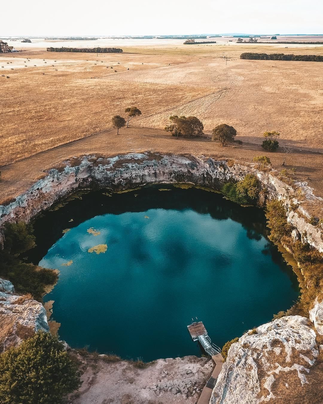 Необычные озера в Австралии