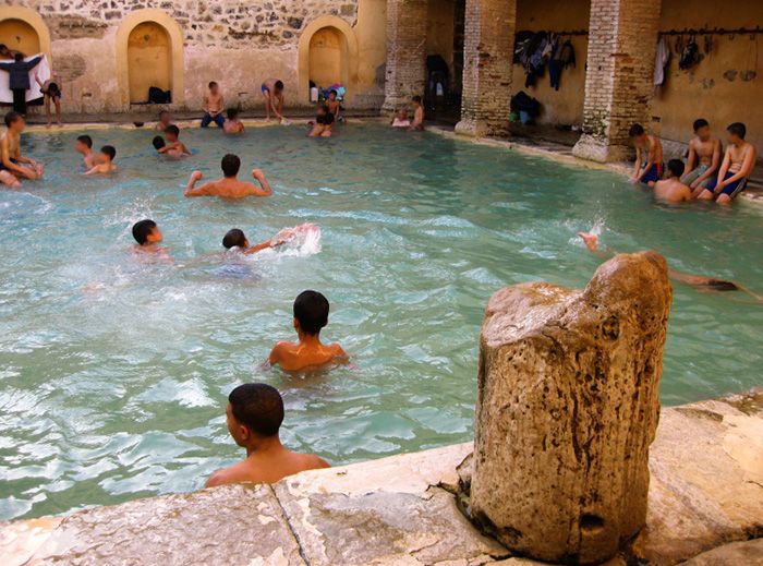 Римская баня, которой более 2000 лет, продолжает работать