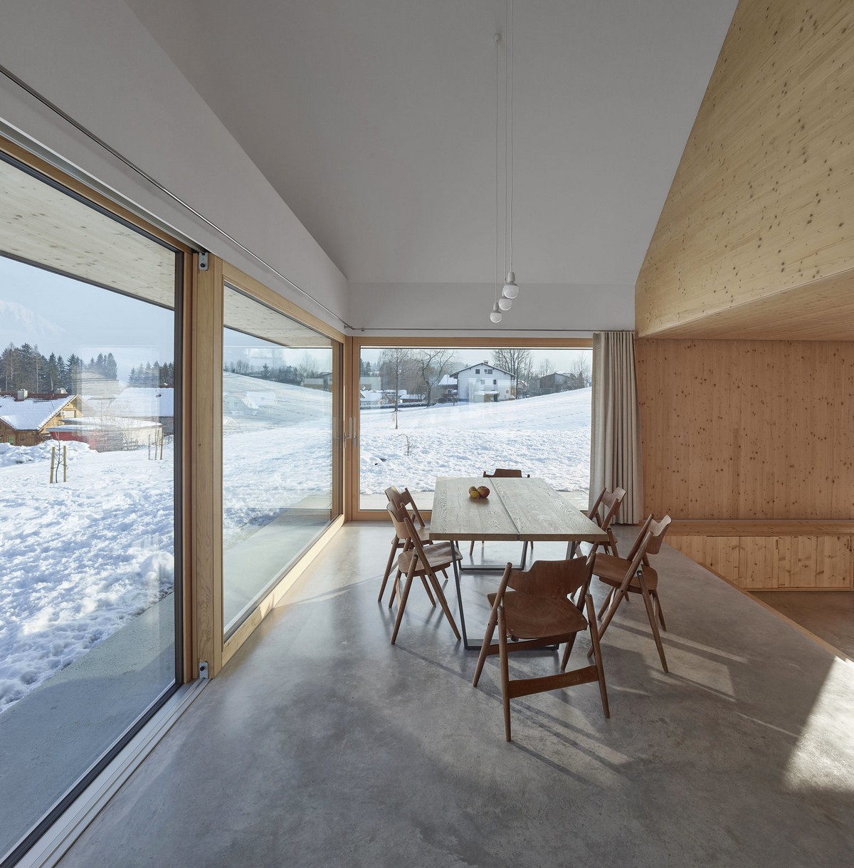 Уютный деревянный дом в Австрии