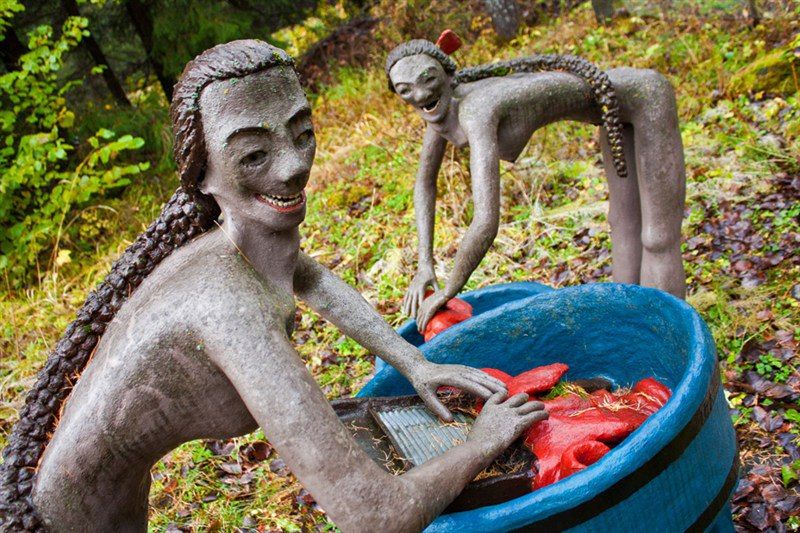 Жутковатый парк скульптур от Вейё Рёнккёнэна