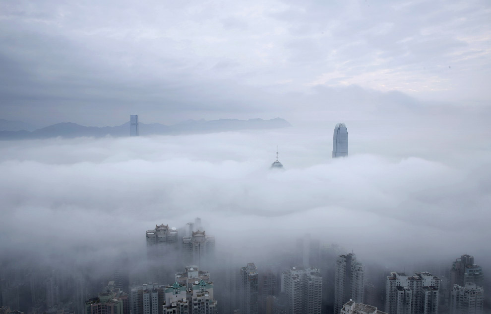 Szokatlan látvány - városok a felhőkben és a ködben