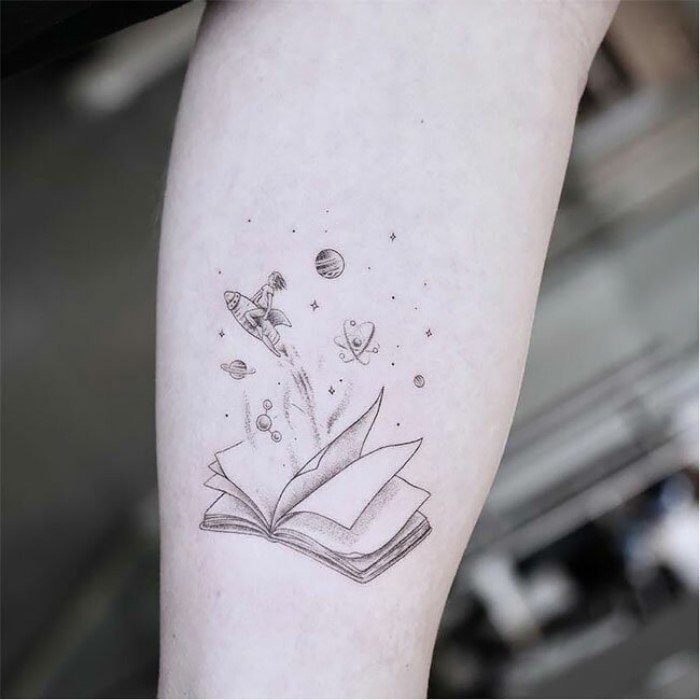 Символичные татуировки, вдохновленные книгами и писателями