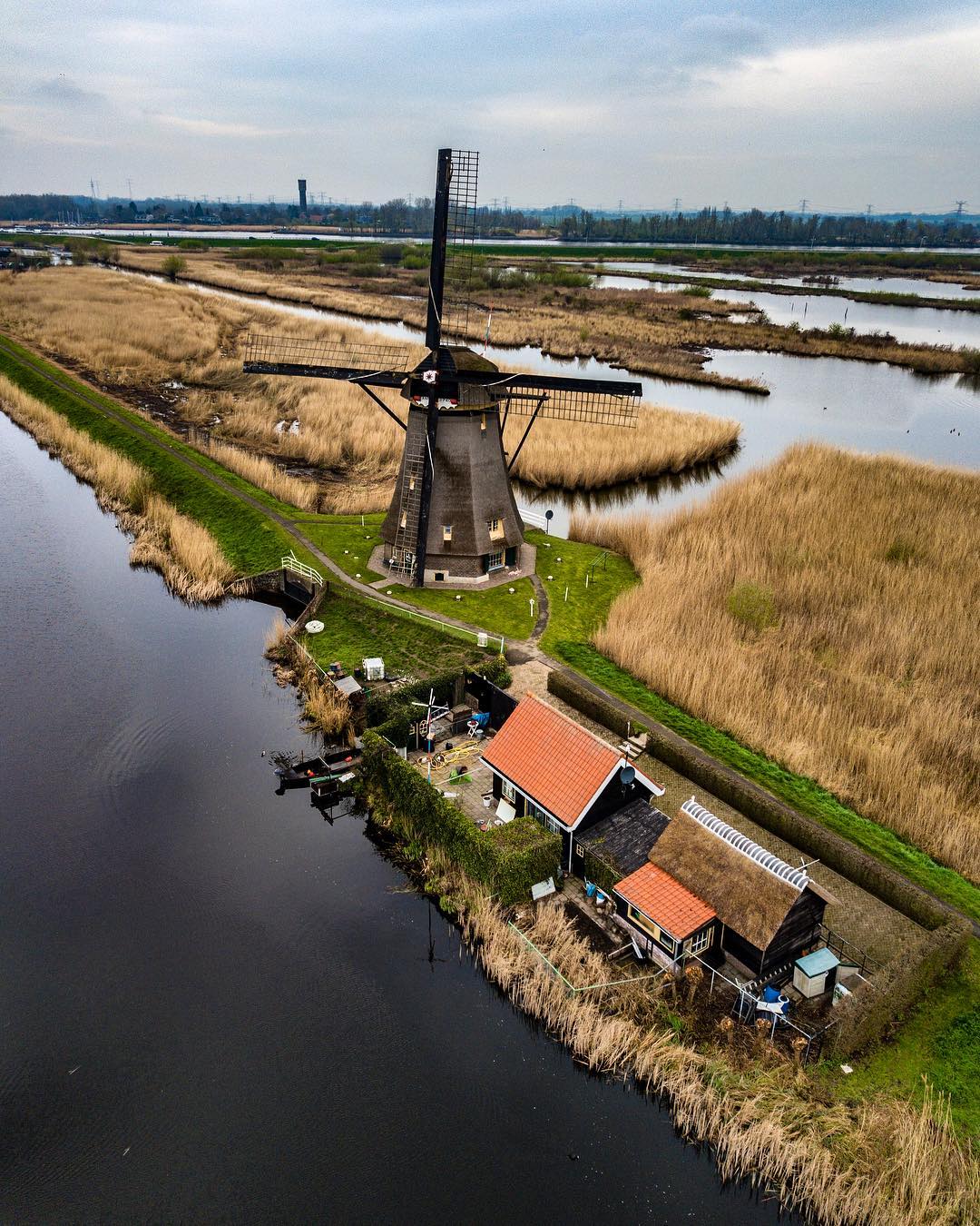 Нидерланды с высоты на аэрофотоснимках Эрика Крюгерса