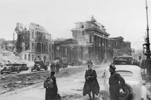 Разрушенный Берлин на фотографиях 1945 года