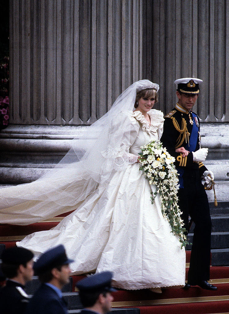 Королевские свадебные платья в истории