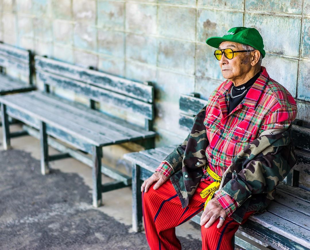 84-летний дедушка из Японии за неделю стал популярен в Instagram