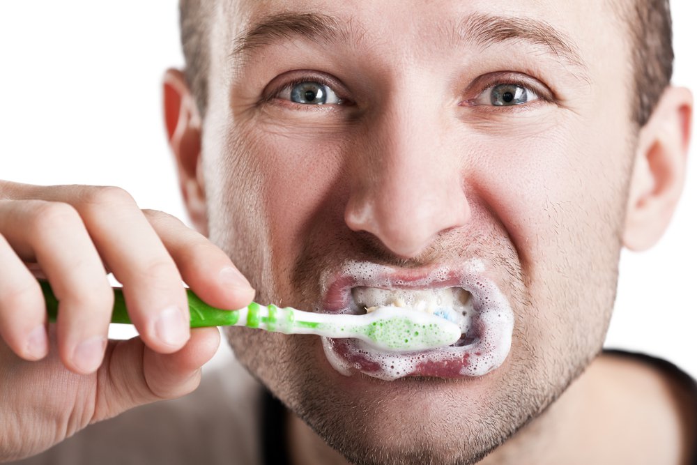 Как часто нужно мыться и чистить зубы