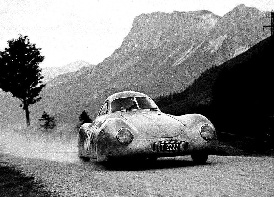 Самый старый в мире Porsche уйдет с молотка