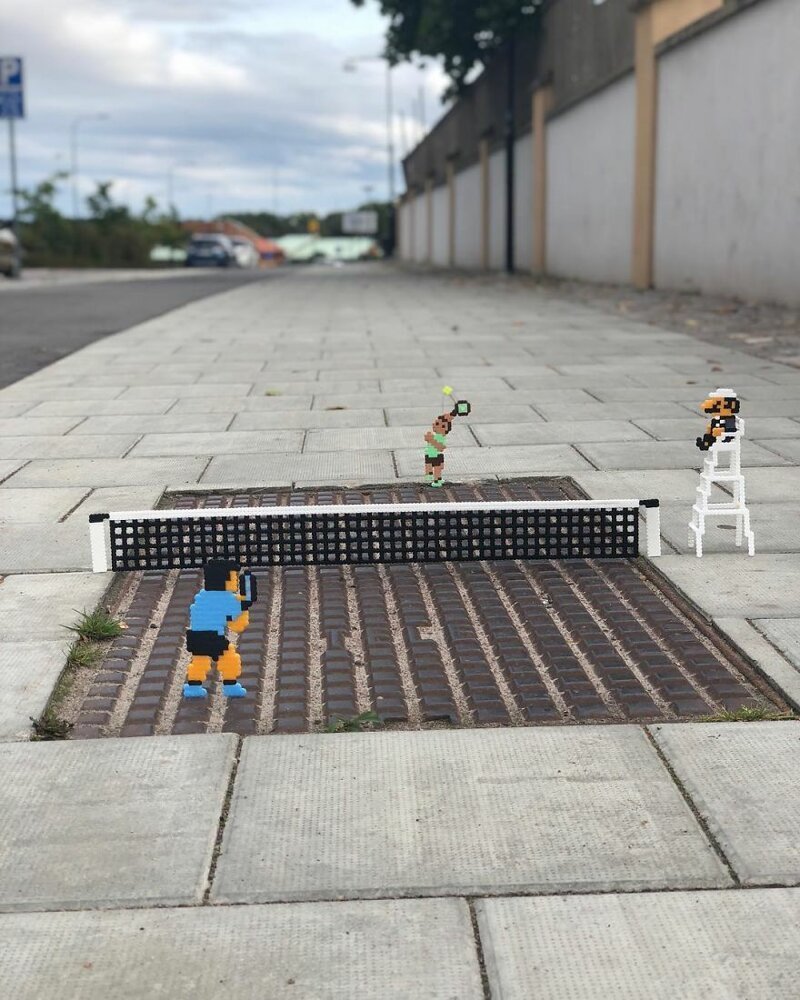 Забавный пиксельный арт на улицах городов