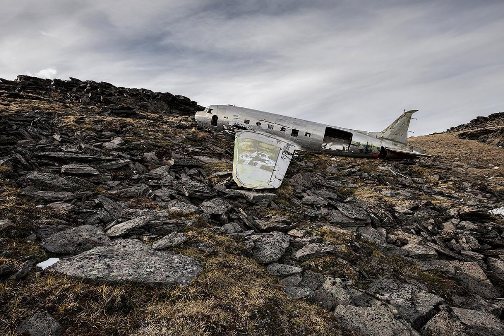 Удачно упавшие самолеты на снимках немецкого фотографа