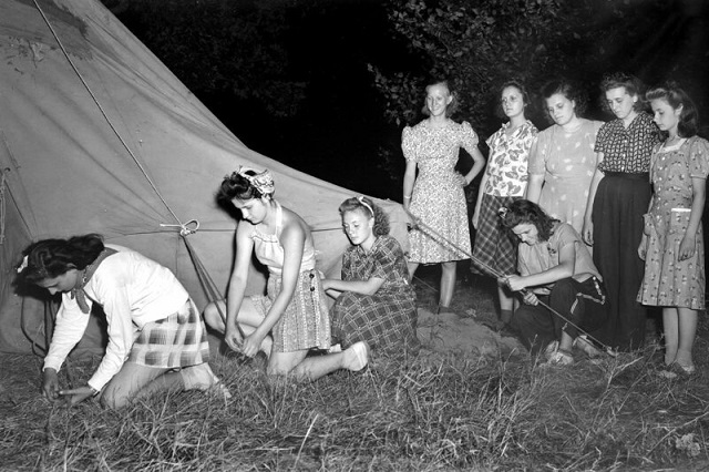 Amerikai nyári táborok az 50-es években a képeken