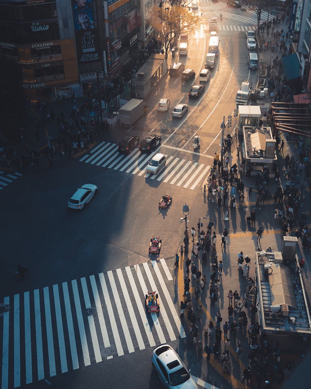 Уличные снимки Японии от Пэта Кея